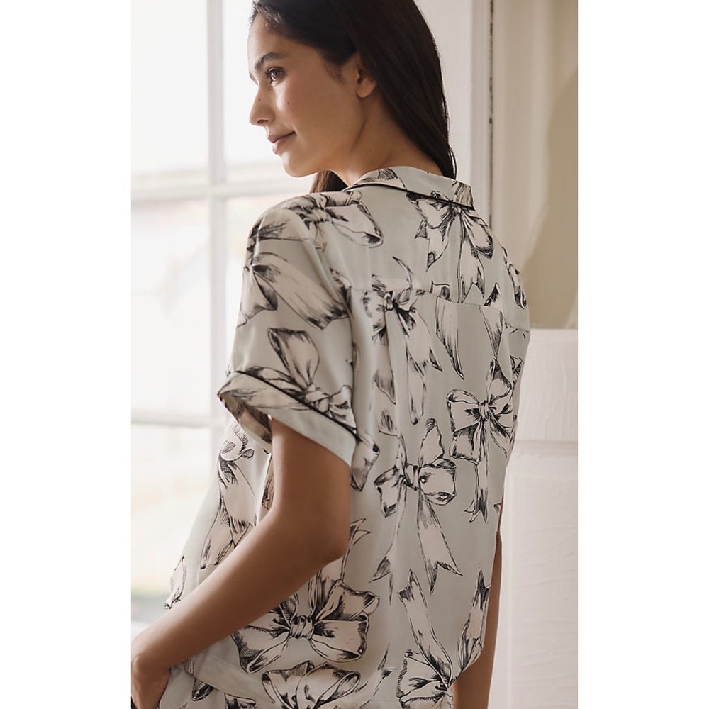 Anthropologie Boho Coquette Bow Print Pajama Top Short Sleeve Button Down Small